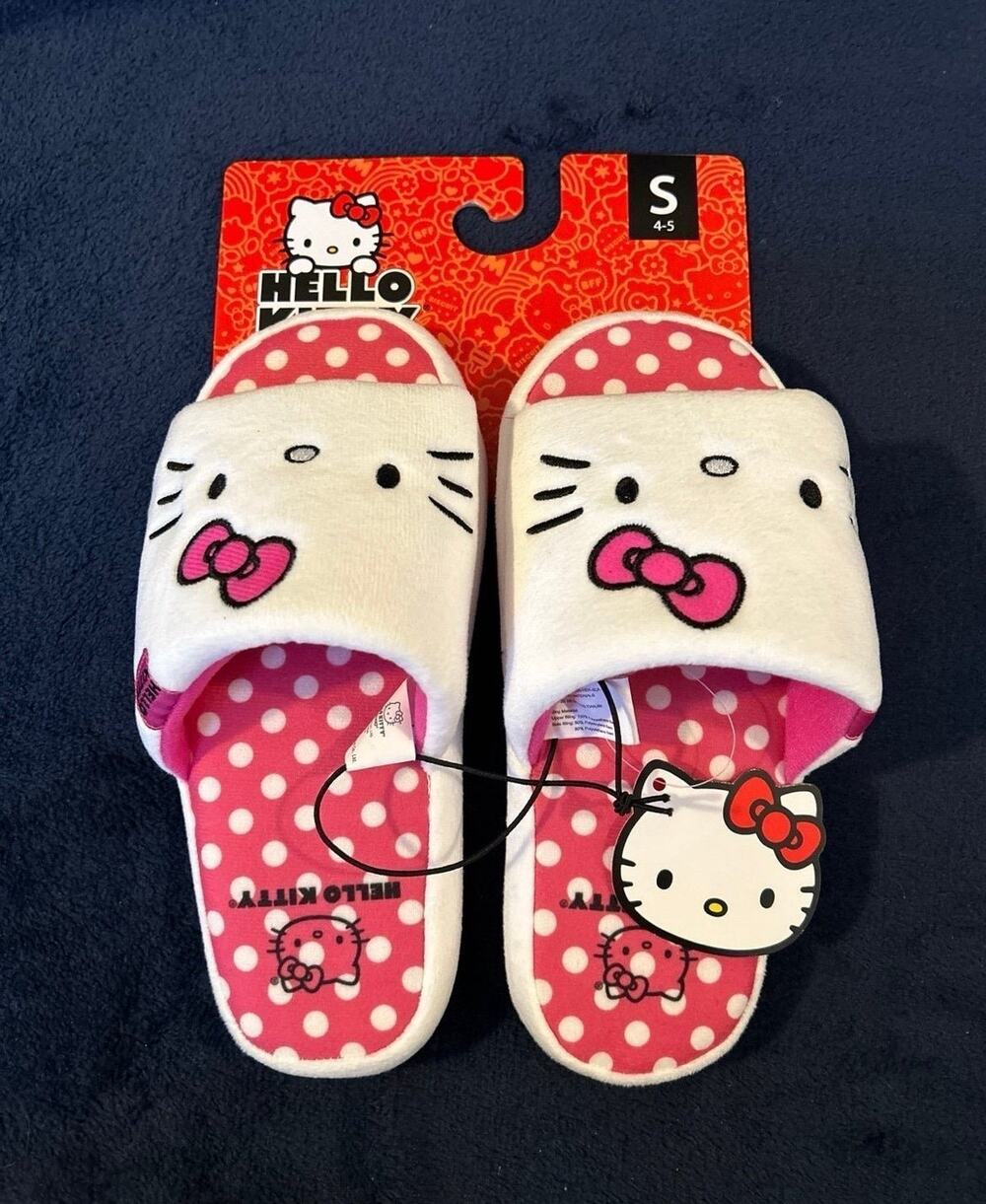 Hello Kitty Womens Slippers Size 4/5